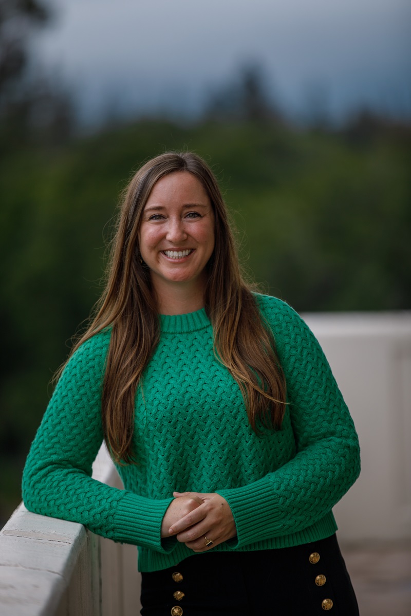 Natalie Meyers Headshot